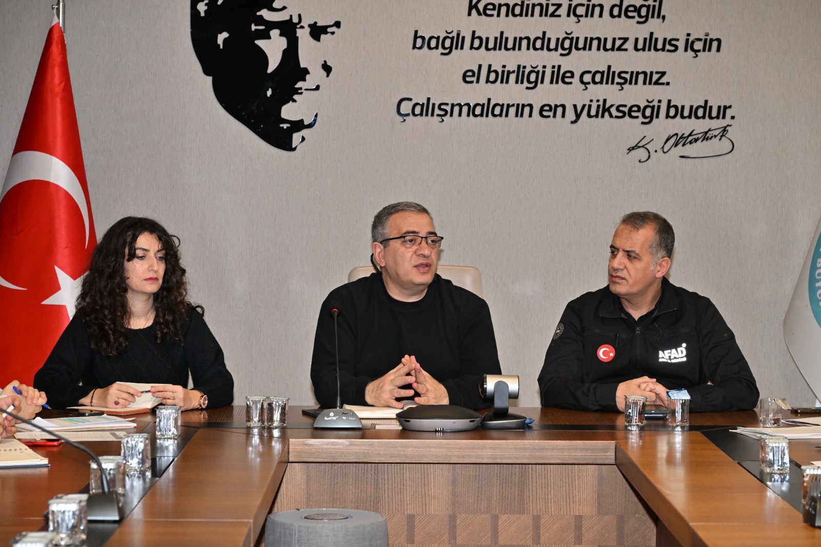 Manisa Büyükşehir Belediyesi ile AFAD İl Müdürlüğü arasında toplantı düzenlendi<