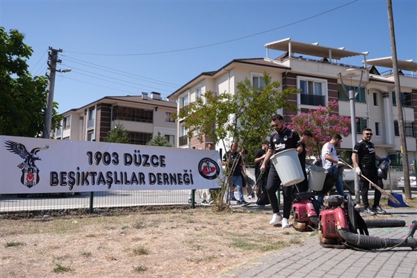 “Temiz Şehir Düzce” kampanyası sürüyor<