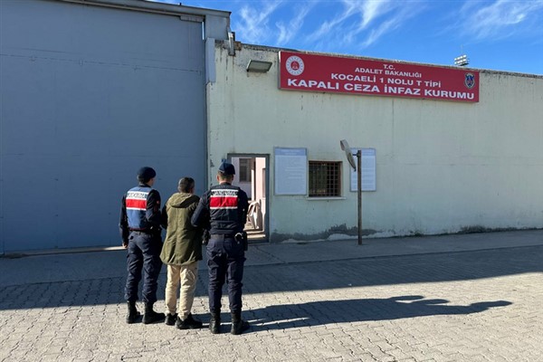 Kocaeli’de 25 yıl 9 ay hapis cezası bulunan şahıs yakalandı