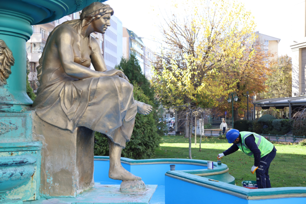 Eskişehir Büyükşehir Belediyesi'nden havuzlarda yenileme çalışması