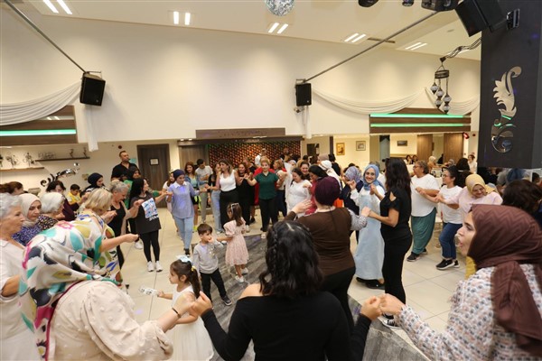 Kepezli kadınlar matinede buluştu <