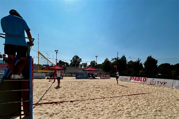 Pro Beach Tour İzmir Etabı eleme maçlarıyla başladı<