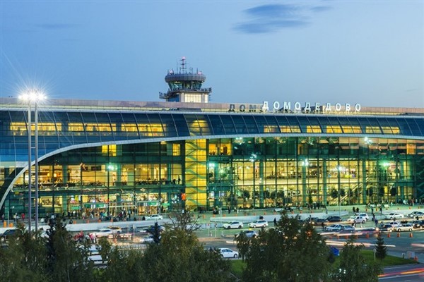 Moskova Domodedovo havalimanı bir buçuk saat trafiğe kapatıldı<