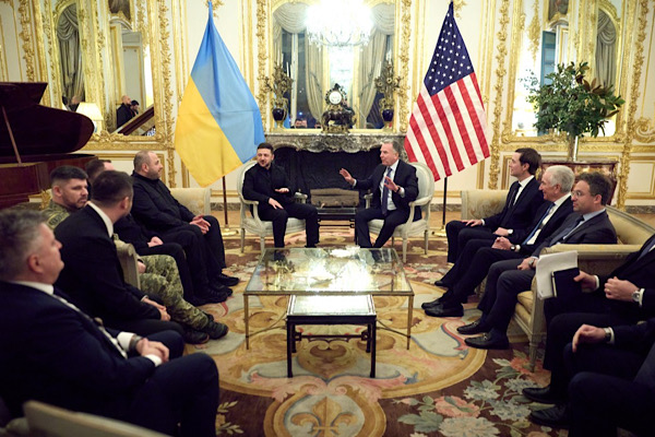 Paris’te Ukrayna ve ABD heyetleri arasında iş birliği görüşmesi<