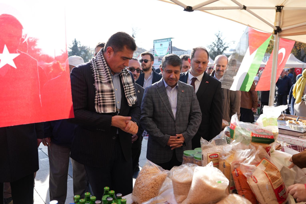 Filistin’e Destek Kermesi Anıtpark’ta kapılarını açtı<