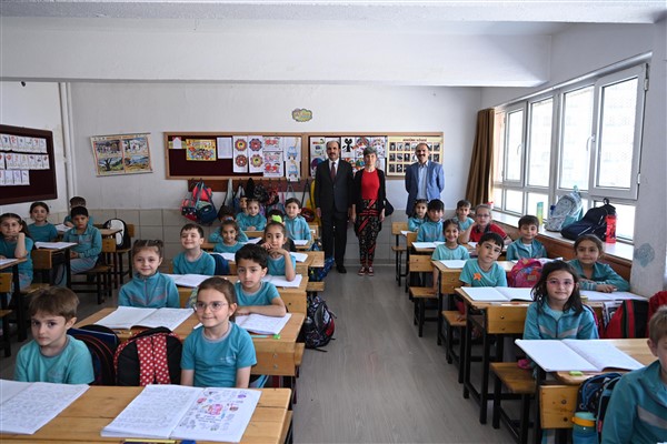 Başkan Altay, öğrencilerle buluştu<