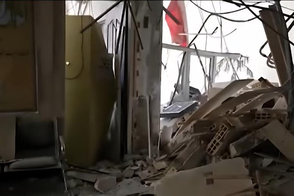 İran medyası: İsrail'in Evin Hapishanesi'ne saldırısı 71 kişiyi öldürdü<