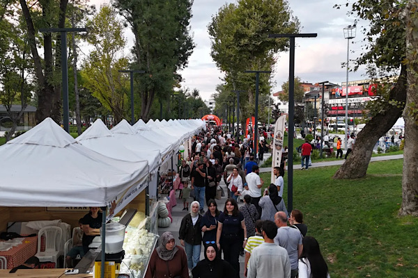 İnegöl Gastronomi Festivali sona erdi<