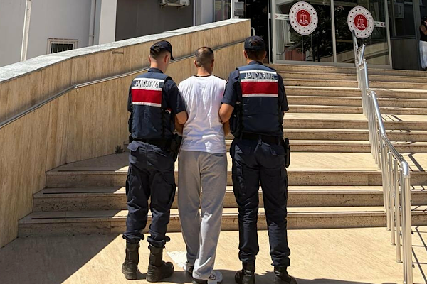 Kocaeli'de 16 yıl 4 ay hapis cezasıyla aranan şüpheli yakalandı<