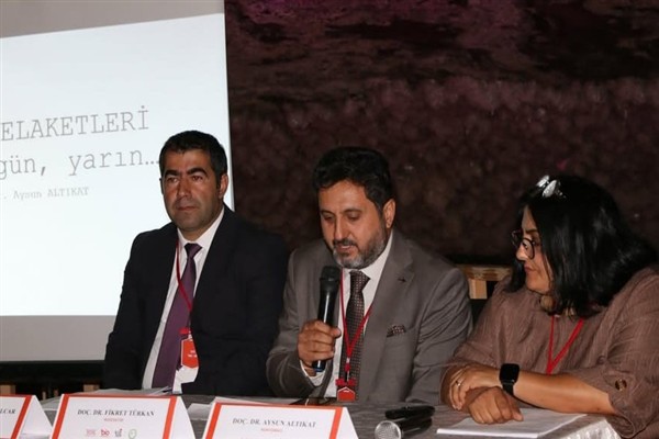 Iğdır Üniversitesi’nden Tuz Terapi Merkezi’nde Bilim Kafe etkinliği <