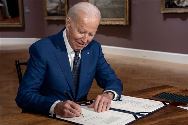 Biden: “Ekonomimiz 14,8 milyon kişiye istihdam yarattı”