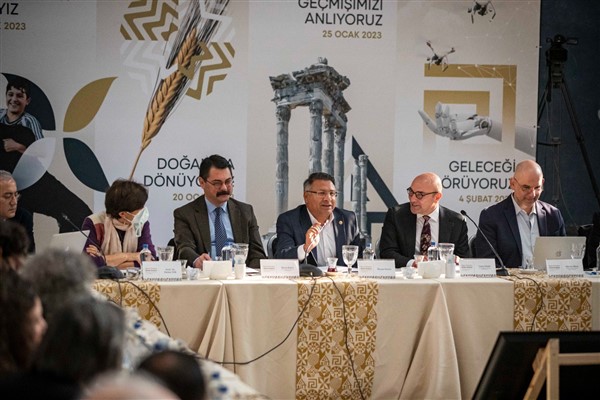 İzmir 'İkinci Yüzyılın İktisat Kongresi'ne hazırlanıyor
