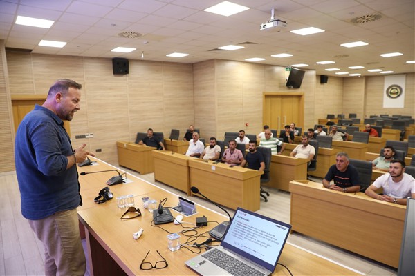 Diyarbakır’da şoförlere güvenli sürüş eğitimi <