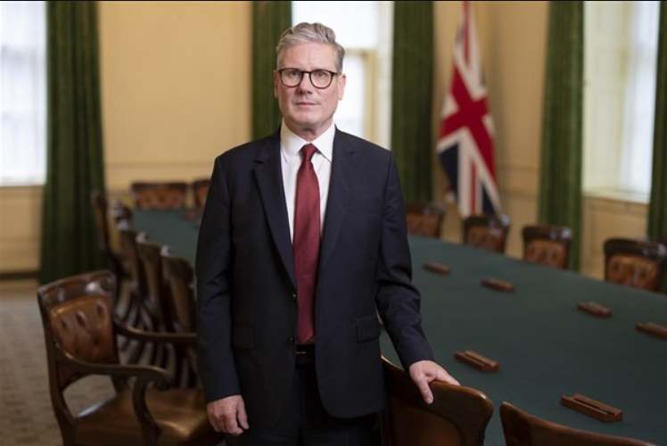 Starmer: Düşüncelerim cephede ve yurt içinde mücadele eden herkesle birlikte<