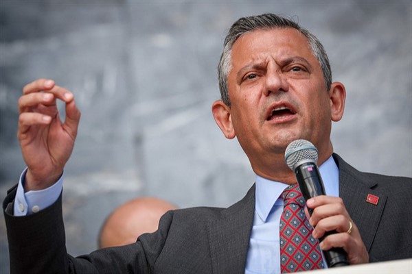 CHP Genel Başkanı Özel, Silivri Cezaevindeki belediye başkanlarını ziyaret etti