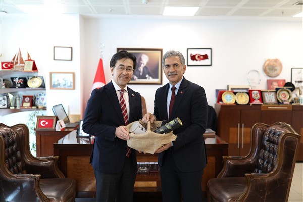 Başkan Deviren, Japonya’nın İstanbul Başkonsolosu Kenichi'yi ağırladı<