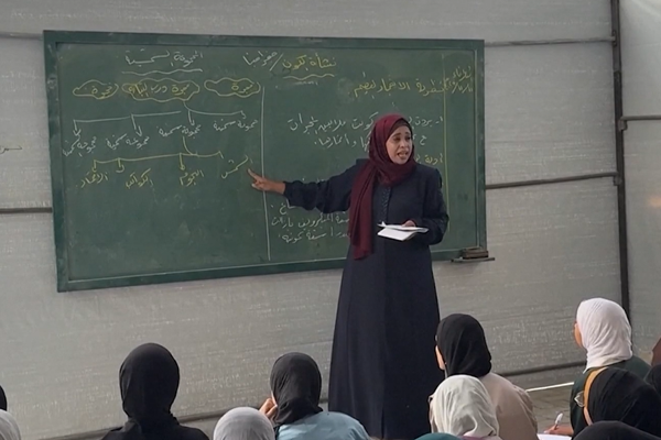 Lazzarini: 65 bin çocuk geçici öğrenme alanlarımızda eğitim görüyor<