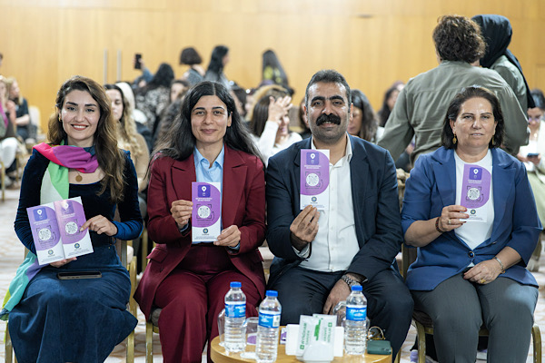 Diyarbakır Büyükşehir Belediyesi JINMAP uygulamasını tanıttı<