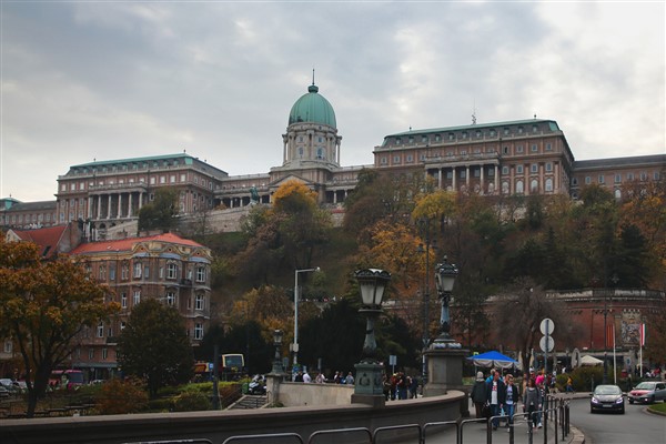 Çin ve Macaristan liderlerinin eşleri Buda Kalesi'ni ziyaret etti