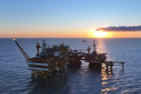 Çin’in en büyük açık deniz petrol sahasında üretim rekoru<