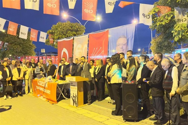 CHP Nilüfer İlçe Başkanlığı'nda mazbata töreni<