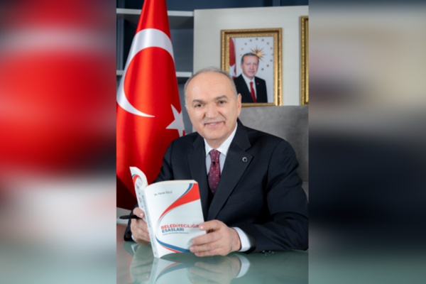 Başkan Özlü'den Kütüphaneler Haftası mesajı<