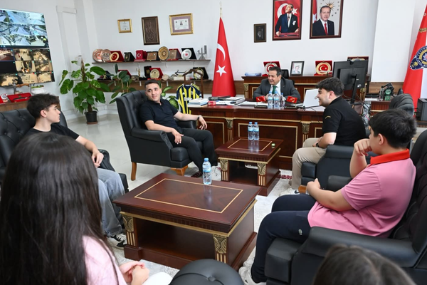 Gençler 19 Mayıs’ta Hatay Emniyeti’nde ağırlandı