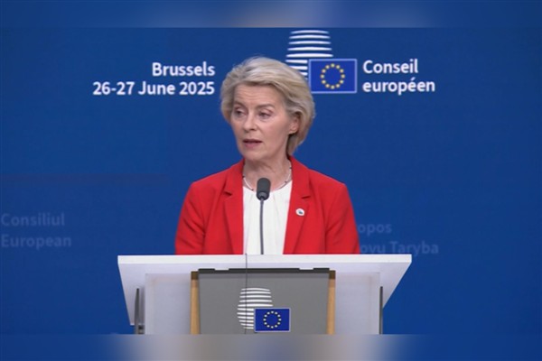 von der Leyen: AB şu anda ABD'den gelen son ticaret tekliflerini inceliyor<