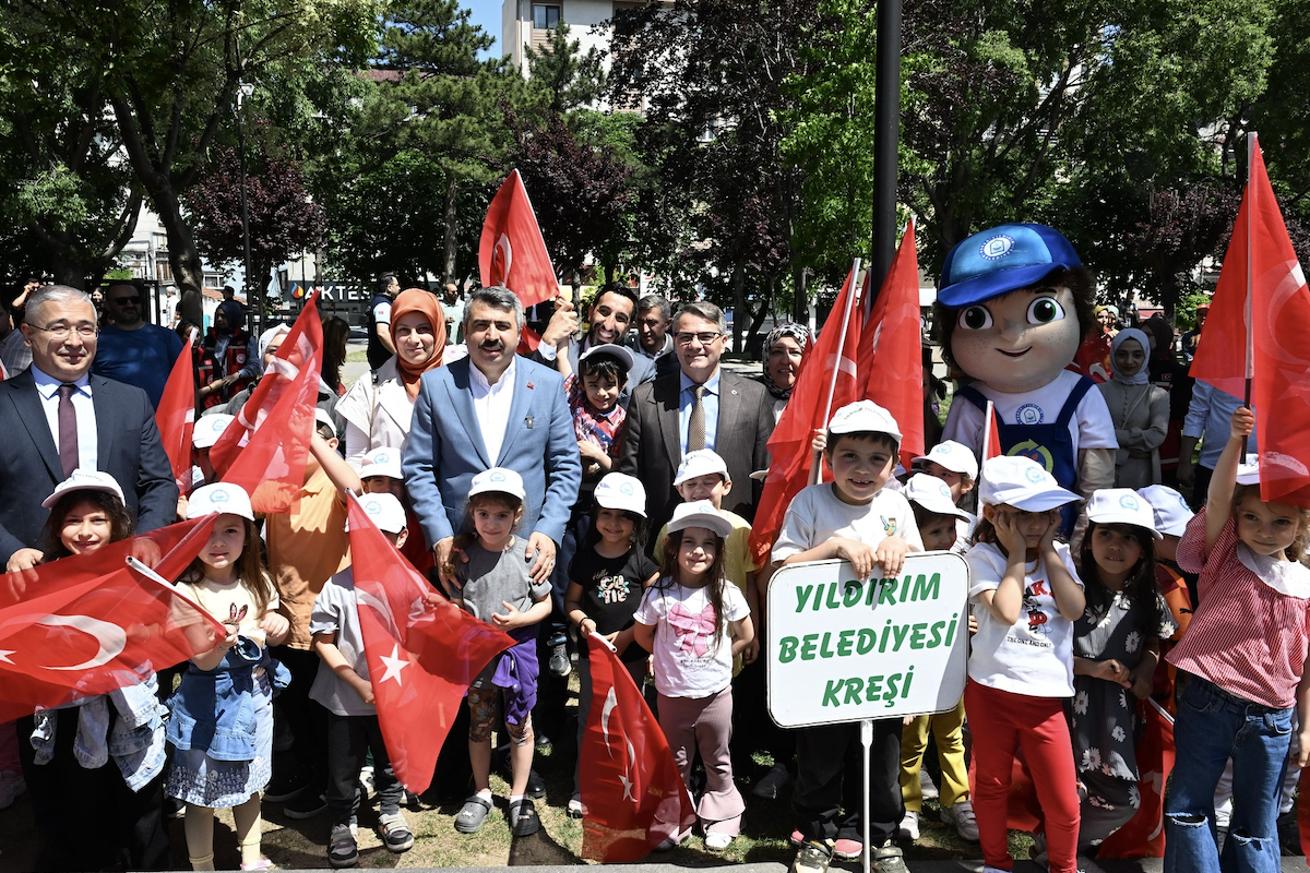 Yıldırım’da ‘Ailemiz Geleceğimiz’ yürüyüşü yapıldı<