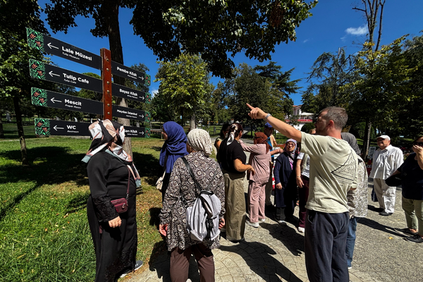 Maltepe Belediyesi’nin Güz Gezileri’nde Japon Bahçesi ve Emirgan Korusu ziyaret edildi<