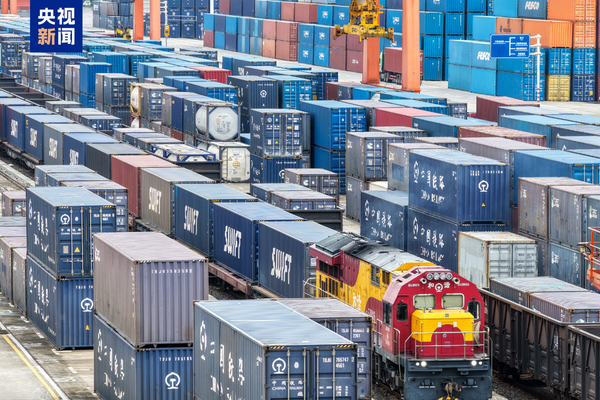 Çin-Avrupa yük treni seferleri 10 yılda 10,8 kat arttı<