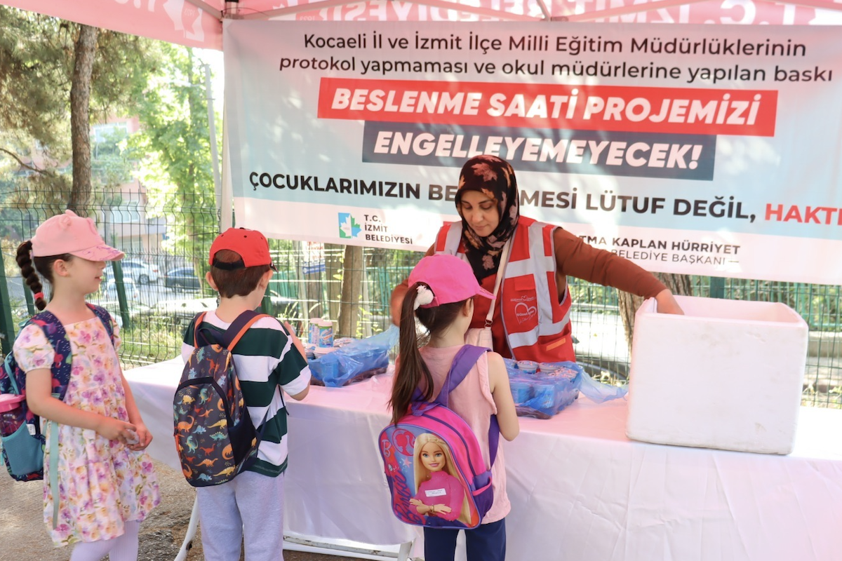 İzmit’te 'Beslenme Saati Projesi' devam ediyor<