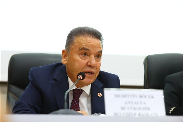 Başkan Böcek: Ulaşım Master Planı’nı yıl sonuna kadar tamamlayacağız<