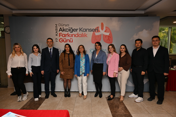Manisa'da 17 Kasım Akciğer Kanseri ve KOAH Farkındalık Günü dolayısıyla seminer düzenlendi