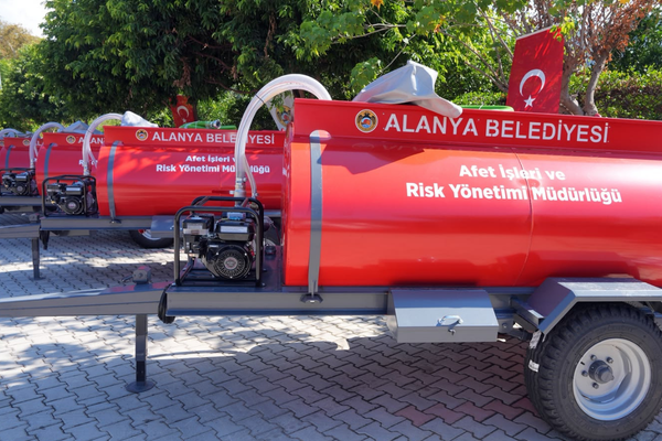 Alanya Belediyesi’nden kırsal mahallelere 6 yangın söndürme tankeri<