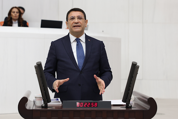 Şahin: Keçiören beklemeyi değil, hizmeti hak ediyor<