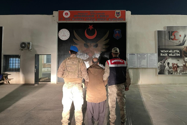 Diyarbakır'da aranan 1 kişi yakalandı