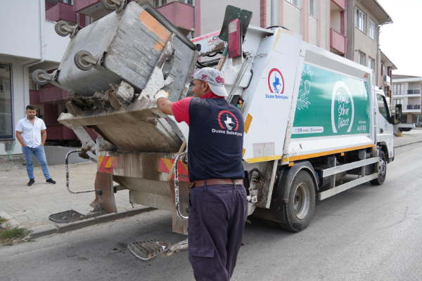 Düzce Belediyesi 74 bin ton çöp topladı<