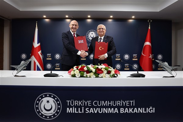 Türkiye ile Birleşik Krallık arasında Eurofighter için mutabakat zaptı imzalandı 