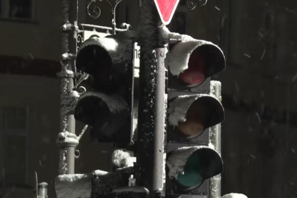 Berlin'de elektrik kesintisine yol açan kundaklamayı sol grup üstlendi