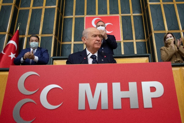 Devlet Bahçeli’den Erzurumspor’a tebrik mesajı<