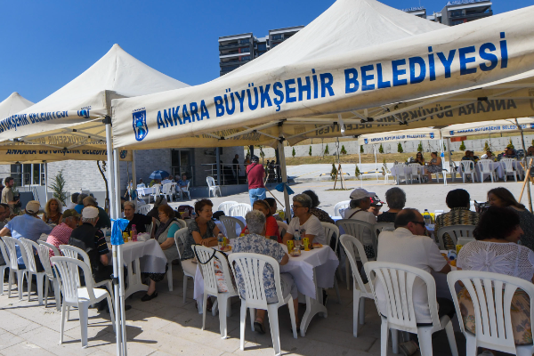 Başkentli emekliler tanıtım toplantısında bir araya geldi<