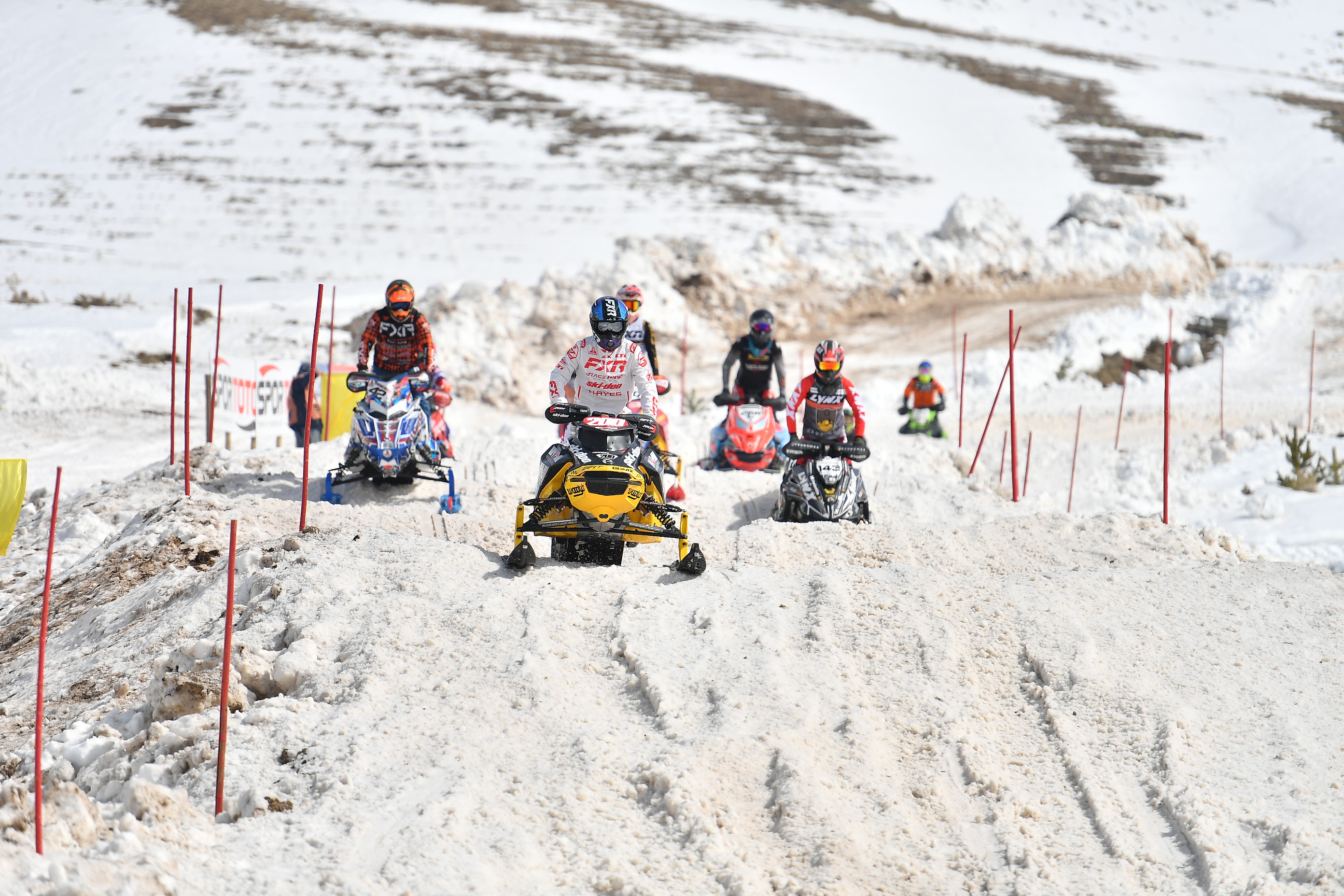 Dünya Snowcross Şampiyonası başladı<