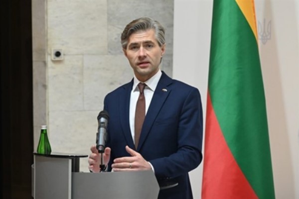 Budrys: Kremlin'in savaş motorunun yakıtını kesmeliyiz<