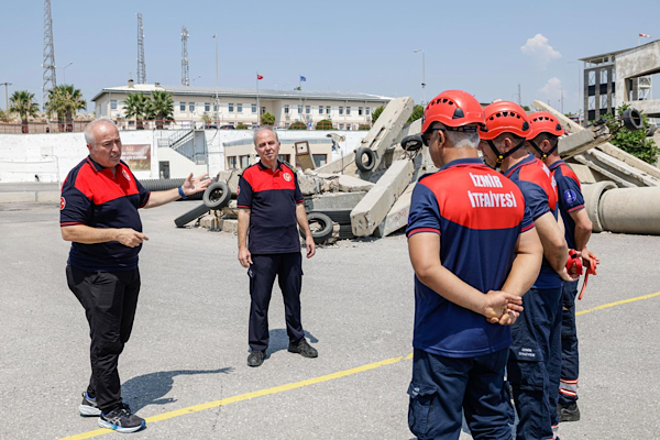 17 Ağustos Depremi’nin üzerinden 27 yıl geçti: İtfaiyeciler o geceyi anlattı