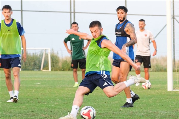 Hatayspor, İstanbulspor maçı hazırlıklarına başladı<