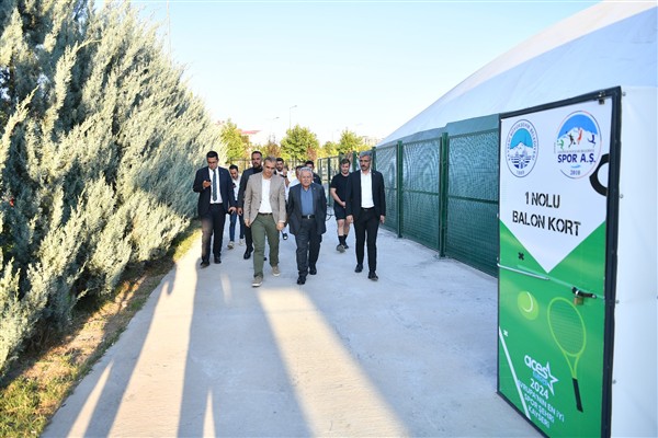 Başkan Büyükkılıç'tan balon tenis kortlarına ziyaret