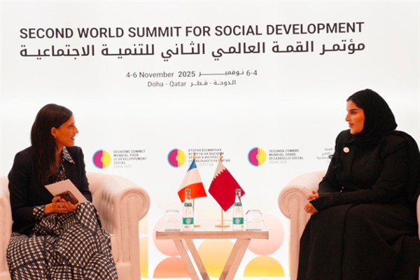 Katar Uluslararası İşbirliği Devlet Bakanı Al Misnad, Fransız Bakan Caroit ile görüştü<