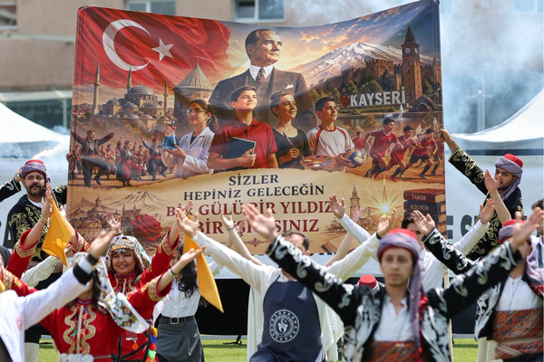 Kayseri’de 19 Mayıs Atatürk’ü anma programı düzenlendi<