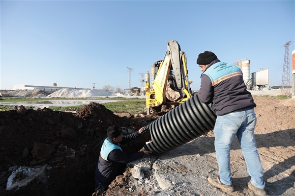 Manisa'da  ilave kanalizasyon hattı çalışması gerçekleştirildi<